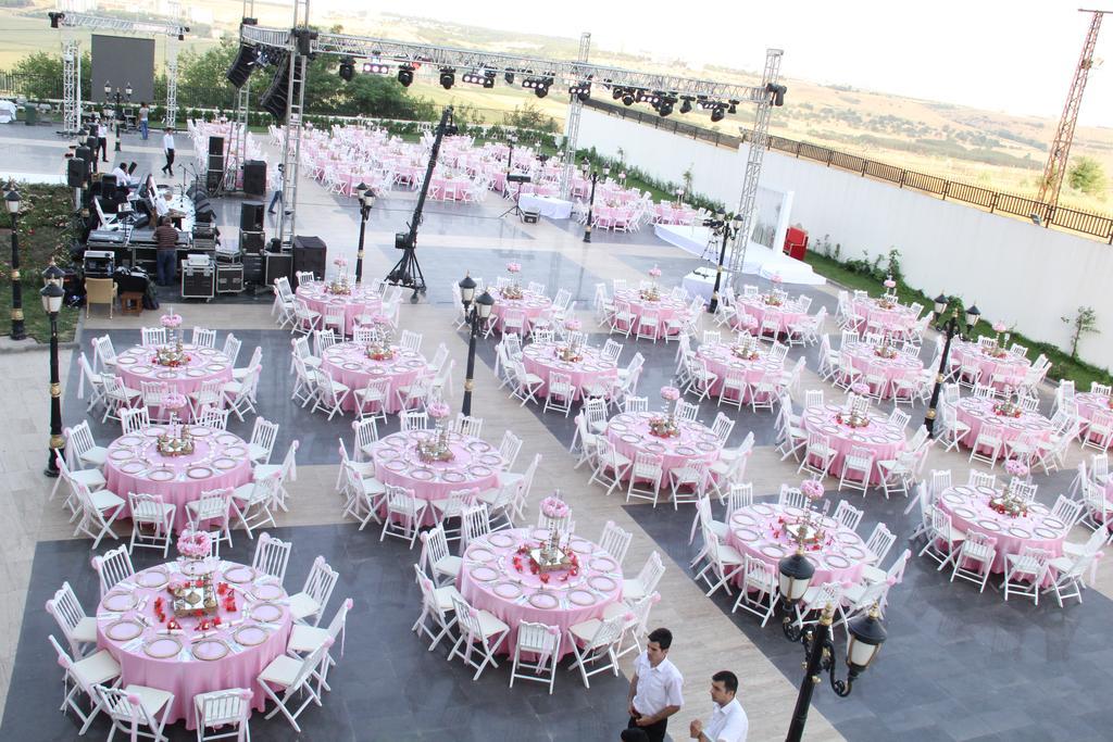 Wyndham Garden Diyarbakir Hotel Exterior photo